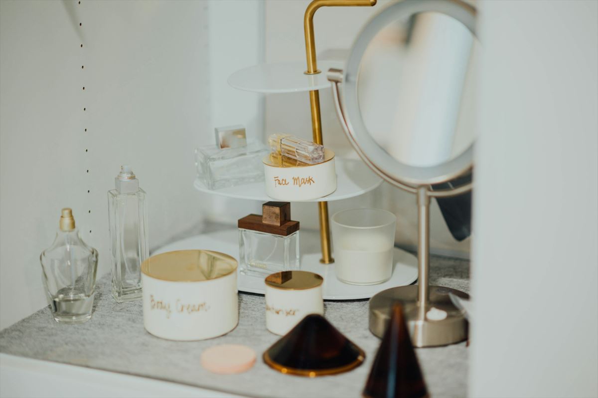 【肌の色でわかる】ゴワゴワ、ザラつきがよくなるまでの肌色変化と正しいケア方法