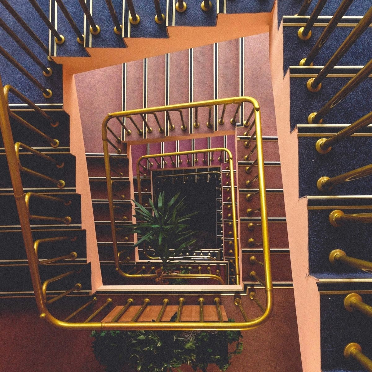 角質の剥離と肥厚の無限ループ