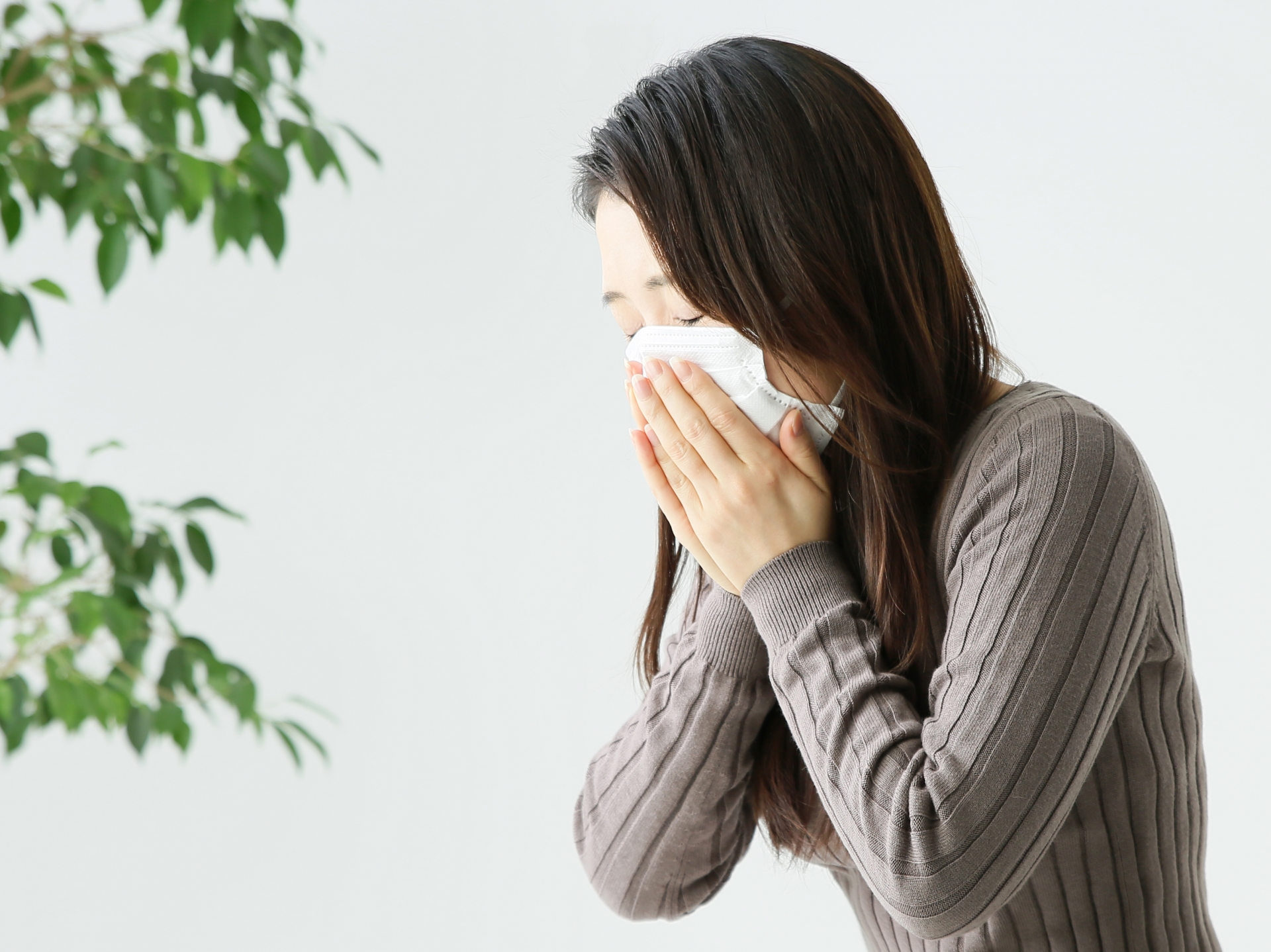 鼻とクシャミがすごくて何度も鼻をかむ